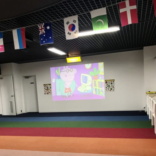 世田谷区のTouch the world